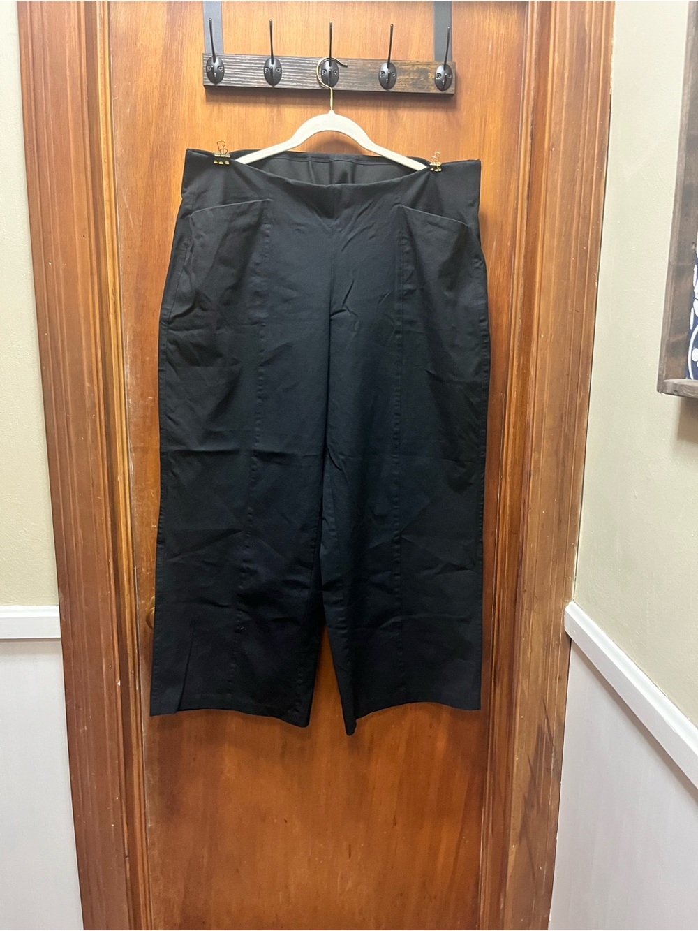 Old Navy Black Wide-Leg Cropped Pants
